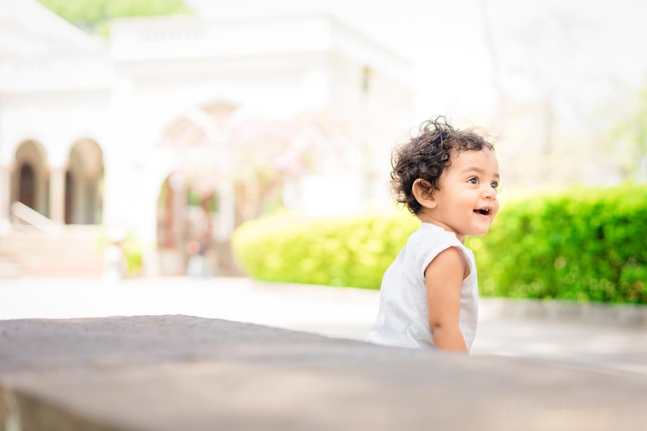 女婴几个月可以留头发，关于婴幼儿头发护理的探讨